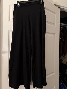 Women’s wide leg pants